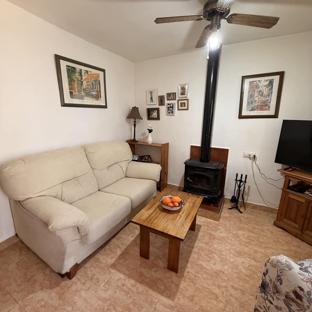 3 bedroom Townhouse for sale in Villanueva de Algaidas with pool garage - € 129,995 (Ref: 9674819)