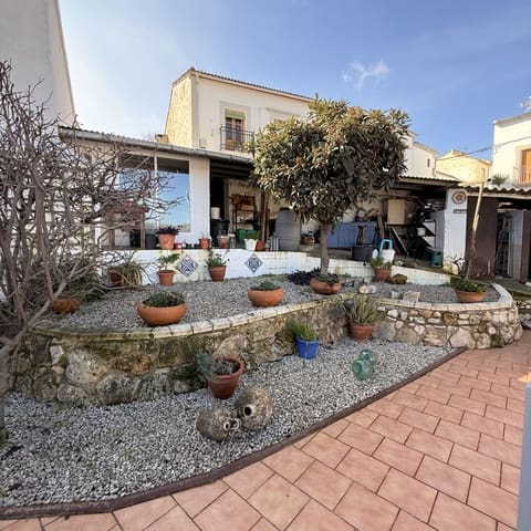 3 slaapkamer Huis te koop in Villanueva de Algaidas met zwembad garage - € 129.995 (Ref: 9674819)