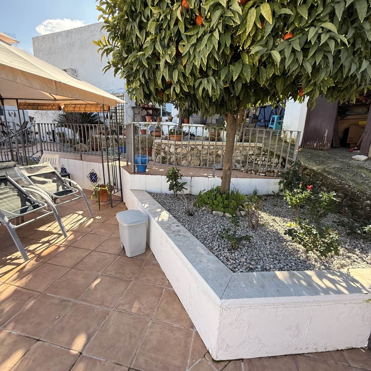 3 bedroom Townhouse for sale in Villanueva de Algaidas with pool garage - € 129,995 (Ref: 9674819)