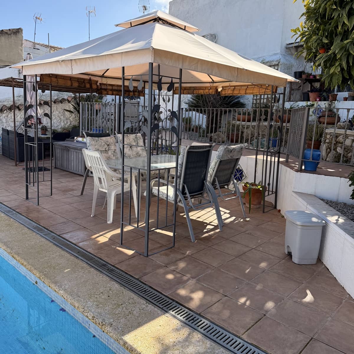 3 bedroom Townhouse for sale in Villanueva de Algaidas with pool garage - € 129,995 (Ref: 9674819)