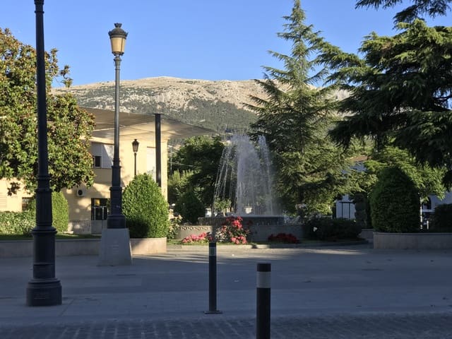 4 Zimmer Haus zu verkaufen in Villanueva del Trabuco mit Pool - 125.950 € (Ref: 9674820)