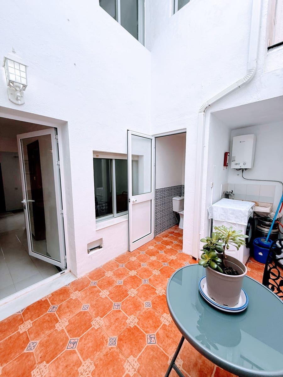 Casa de 4 habitaciones en Villanueva del Trabuco en venta con piscina - 125.950 € (Ref: 9674820)