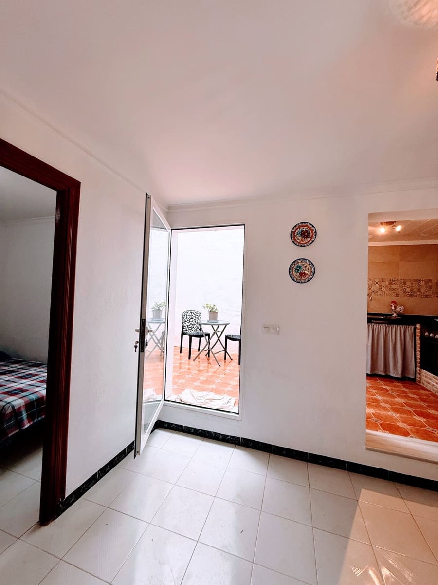 Casa de 4 habitaciones en Villanueva del Trabuco en venta con piscina - 125.950 € (Ref: 9674820)
