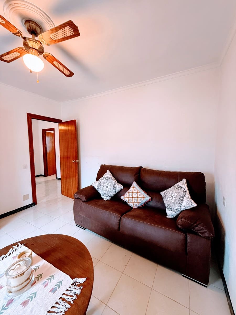 Casa de 4 habitaciones en Villanueva del Trabuco en venta con piscina - 125.950 € (Ref: 9674820)
