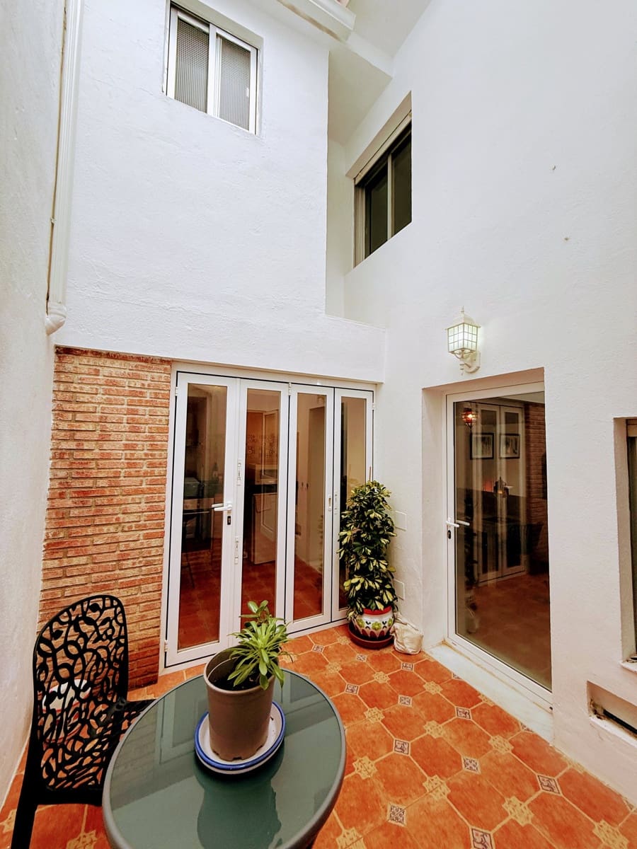 Casa de 4 habitaciones en Villanueva del Trabuco en venta con piscina - 125.950 € (Ref: 9674820)