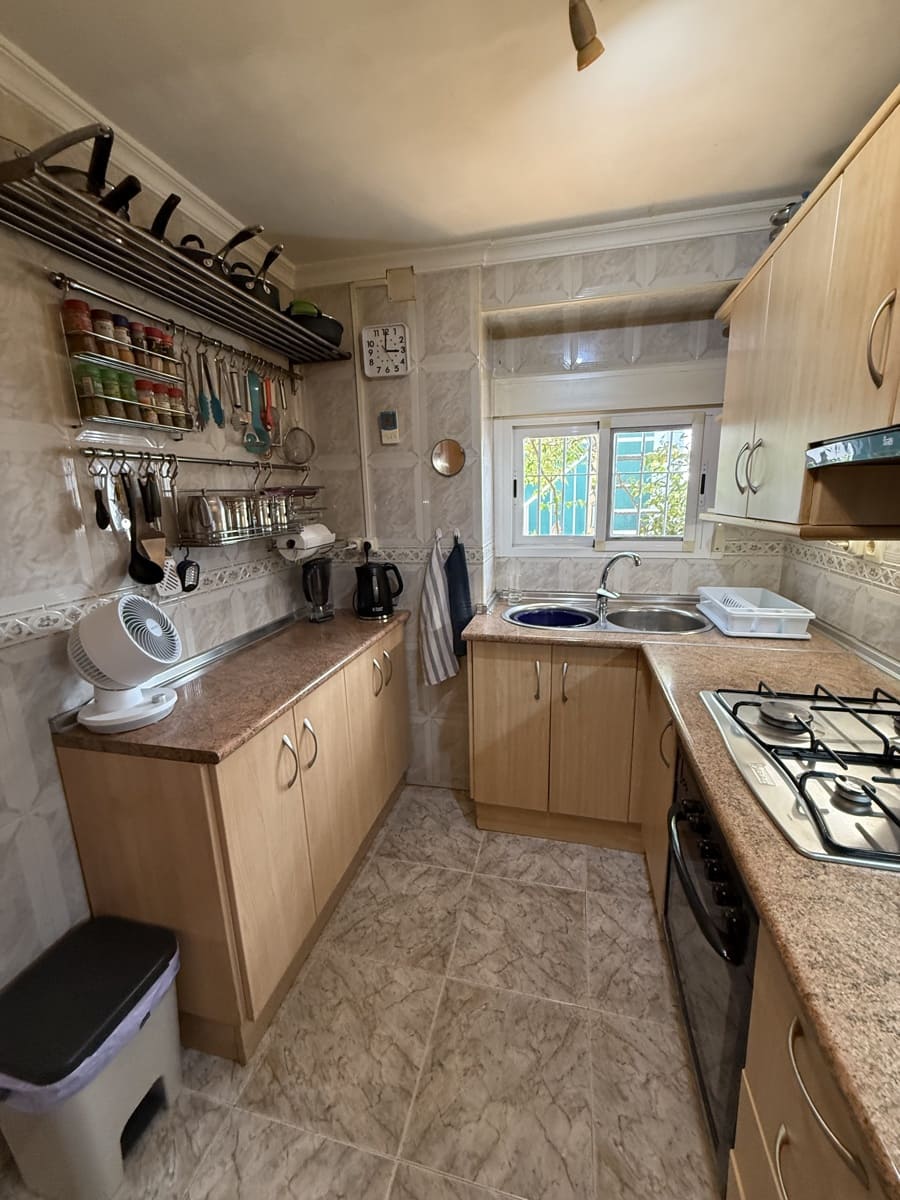 4 bedroom Townhouse for sale in Villanueva de Algaidas with pool garage - € 142,000 (Ref: 9674821)