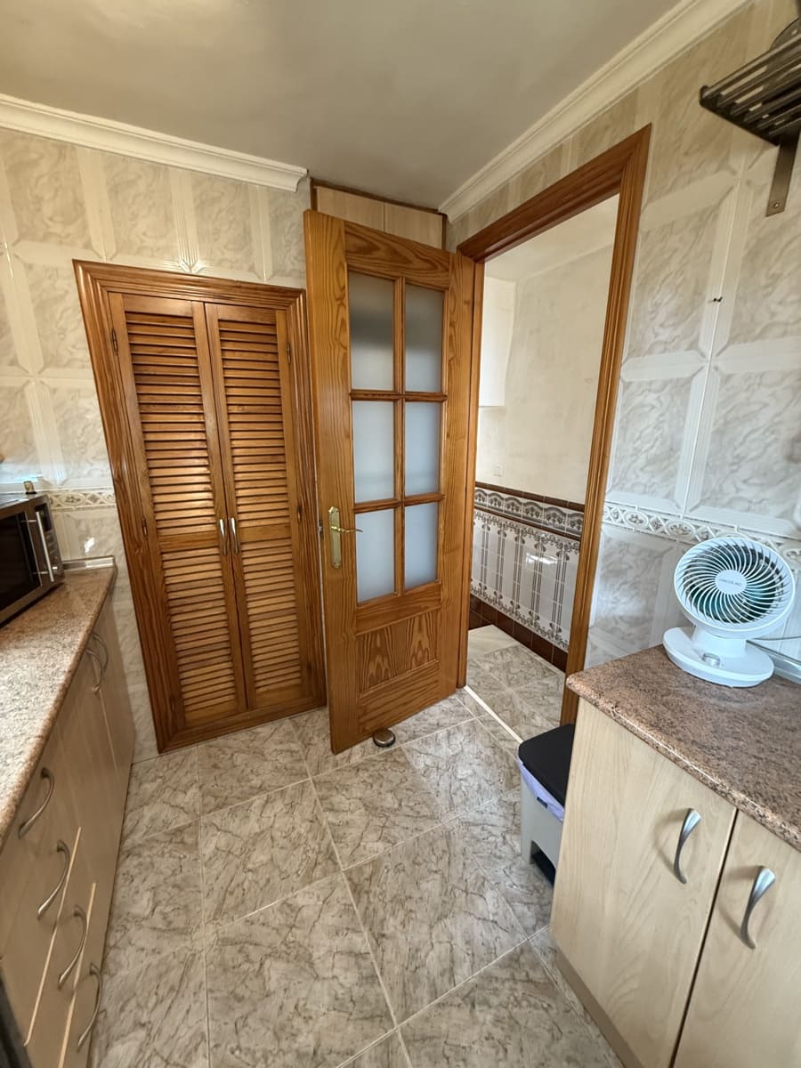 4 bedroom Townhouse for sale in Villanueva de Algaidas with pool garage - € 142,000 (Ref: 9674821)