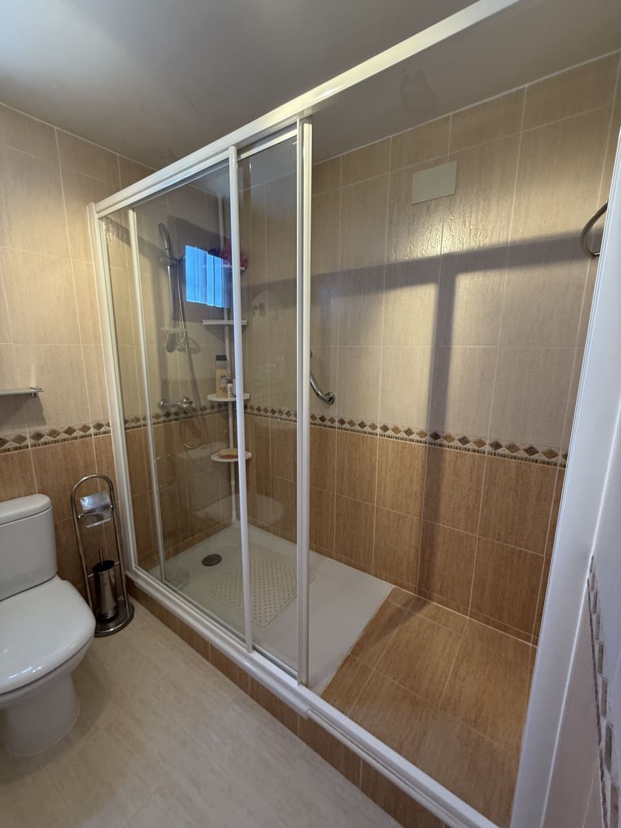 4 bedroom Townhouse for sale in Villanueva de Algaidas with pool garage - € 142,000 (Ref: 9674821)