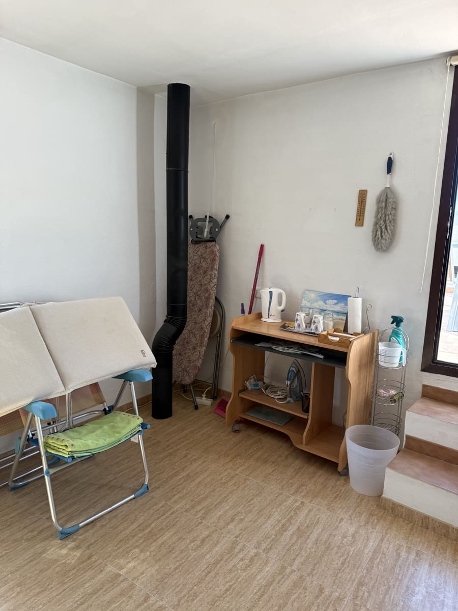 4 bedroom Townhouse for sale in Villanueva de Algaidas with pool garage - € 142,000 (Ref: 9674821)