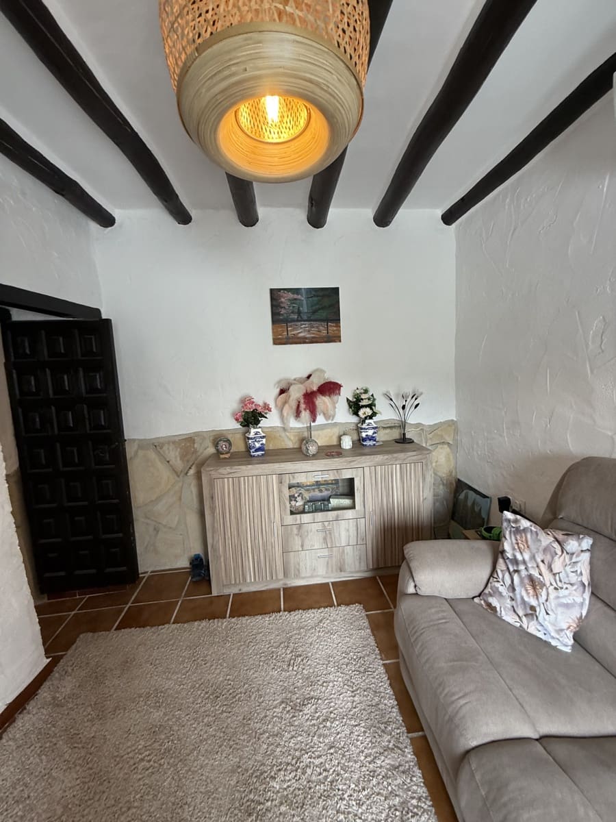 2 Zimmer Finca/Landgut zu verkaufen in Villanueva de Algaidas mit Pool - 119.500 € (Ref: 9674822)