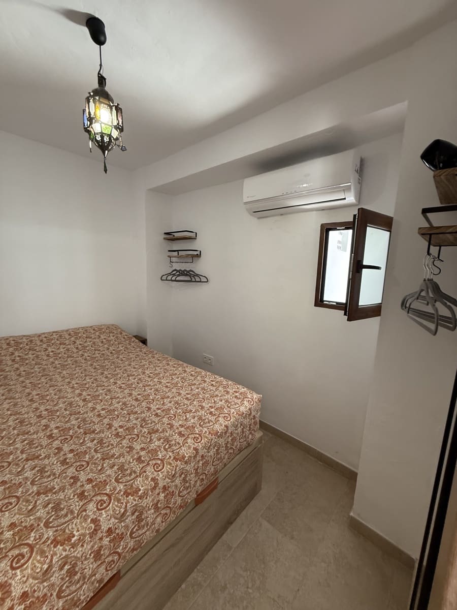 3 bedroom Townhouse for sale in Villanueva del Trabuco with pool garage - € 137,500 (Ref: 9674823)