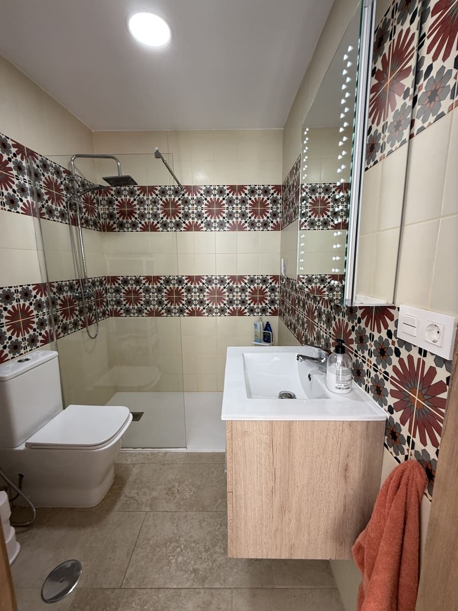 3 bedroom Townhouse for sale in Villanueva del Trabuco with pool garage - € 137,500 (Ref: 9674823)