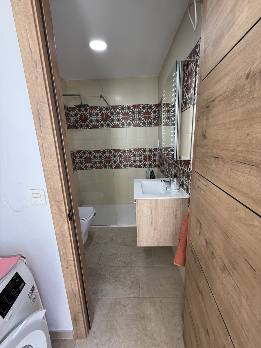 3 bedroom Townhouse for sale in Villanueva del Trabuco with pool garage - € 137,500 (Ref: 9674823)