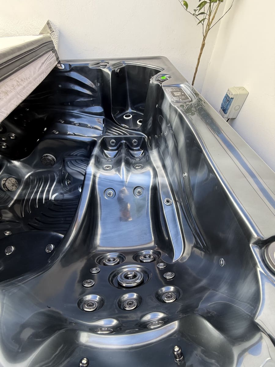 3 bedroom Townhouse for sale in Villanueva del Trabuco with pool garage - € 137,500 (Ref: 9674823)