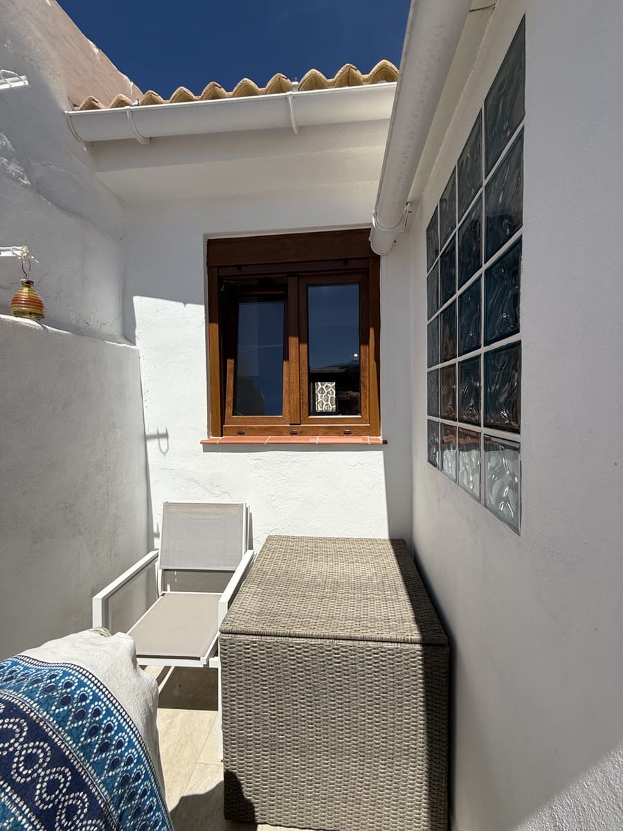 3 bedroom Townhouse for sale in Villanueva del Trabuco with pool garage - € 137,500 (Ref: 9674823)