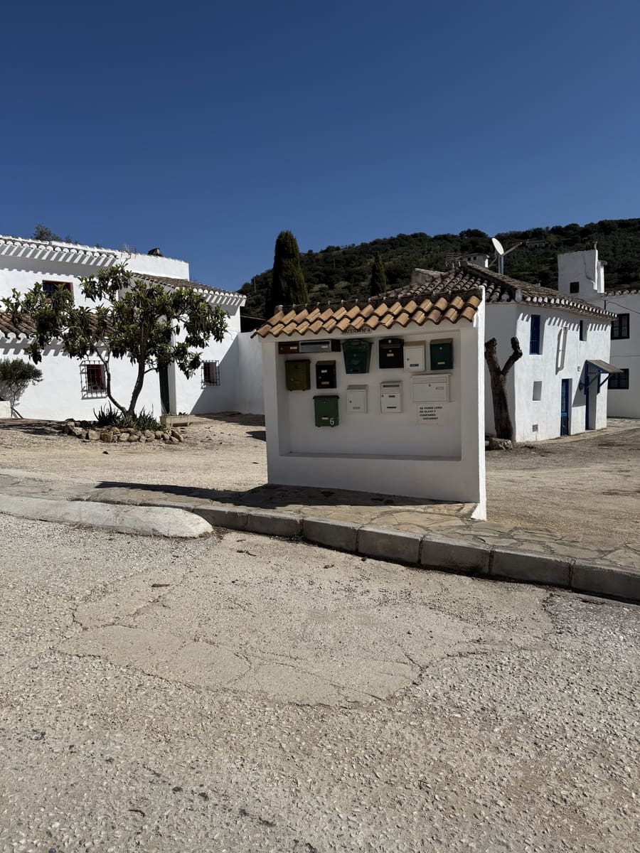 2 slaapkamer Finca/Landhuis te koop in Villanueva del Rosario met zwembad garage - € 119.000 (Ref: 9674825)