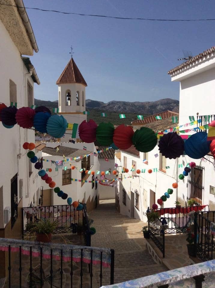 4 bedroom Townhouse for sale in Villanueva del Trabuco with pool garage - € 124,995 (Ref: 9674826)