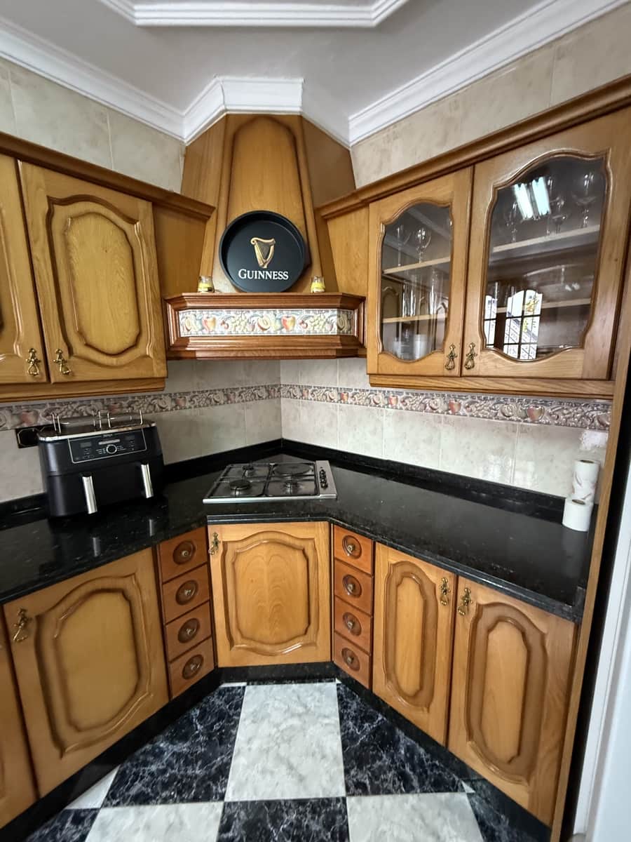 4 bedroom Townhouse for sale in Villanueva del Trabuco with pool garage - € 124,995 (Ref: 9674826)