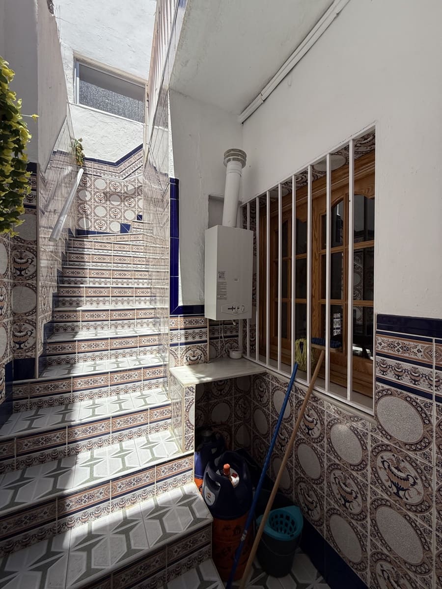 4 bedroom Townhouse for sale in Villanueva del Trabuco with pool garage - € 124,995 (Ref: 9674826)