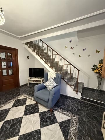 4 quarto Casa em Banda para venda em Villanueva del Trabuco com piscina garagem - 124 995 € (Ref: 9674826)
