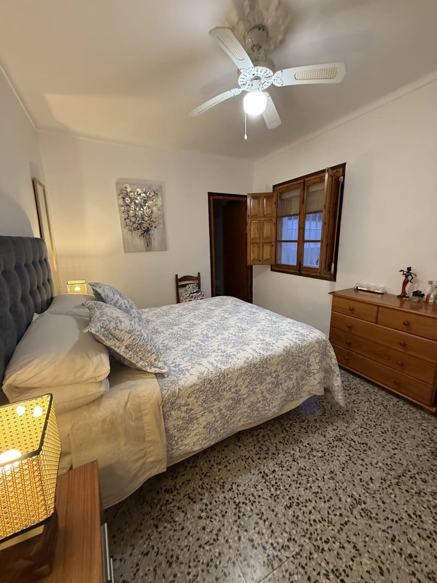 Casa de 4 habitaciones en Villanueva del Trabuco en venta con piscina garaje - 124.995 € (Ref: 9674826)