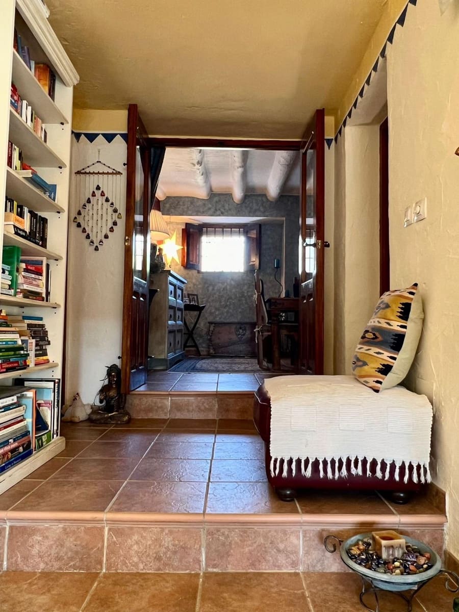 5 Zimmer Finca/Landgut zu verkaufen in Villanueva de Algaidas mit Pool Garage - 299.750 € (Ref: 9674828)