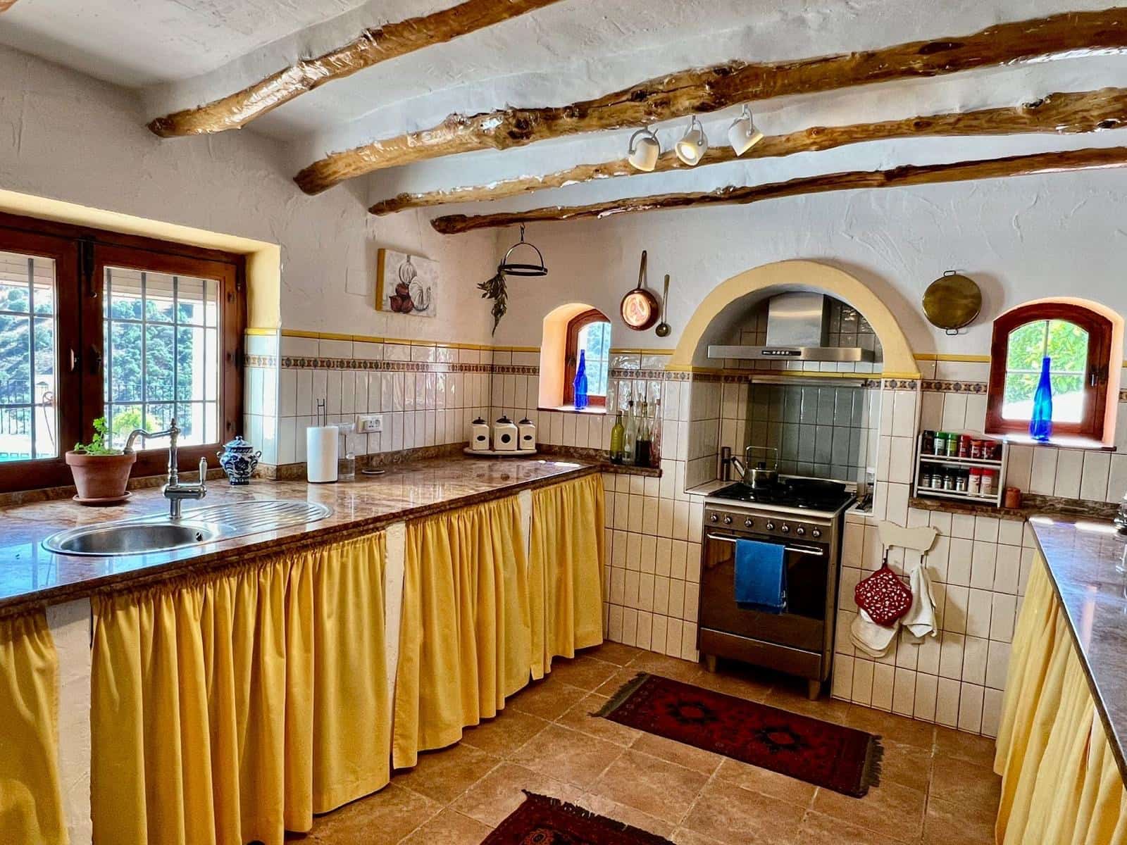 5 Zimmer Finca/Landgut zu verkaufen in Villanueva de Algaidas mit Pool Garage - 299.750 € (Ref: 9674828)