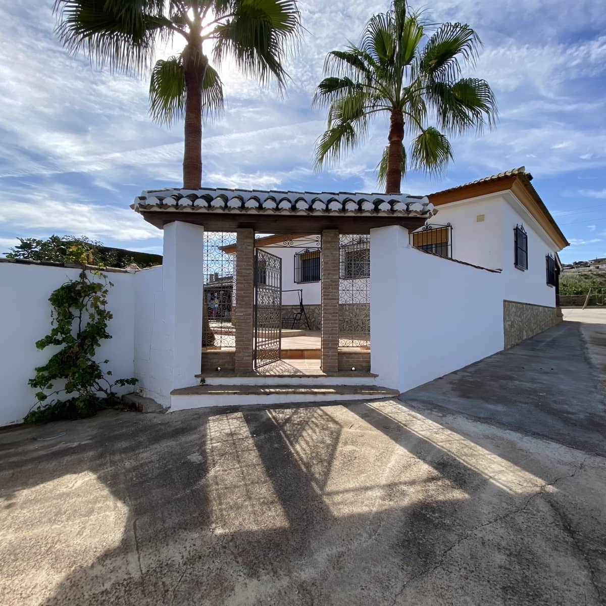 Finca/Casa Rural de 6 habitaciones en Moraleda de Zafayona en venta con piscina garaje - 499.995 € (Ref: 9674829)