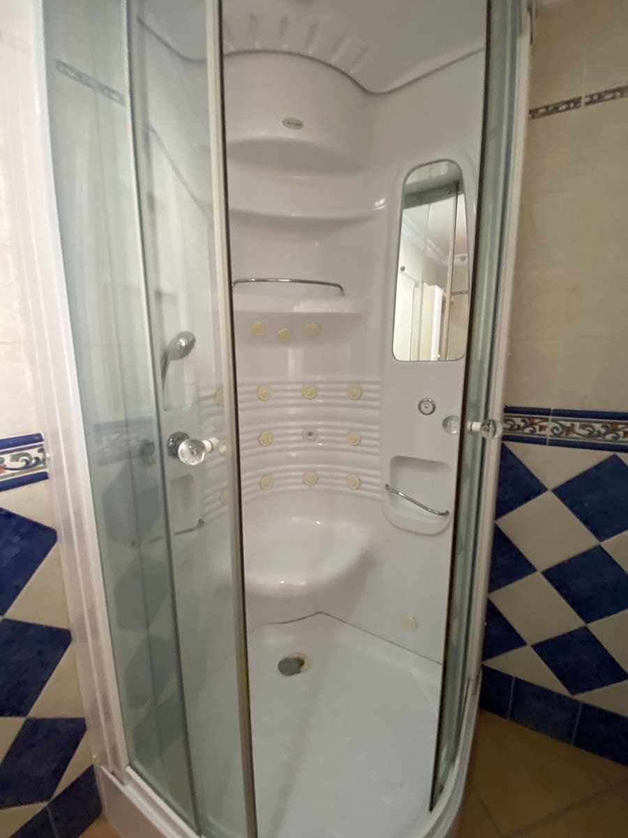6 soveværelse Villa til salg i Villanueva del Trabuco med swimmingpool garage - € 305.000 (Ref: 9674830)