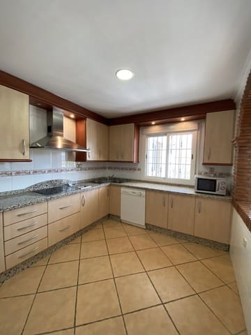 6 sovrum Villa till salu i Villanueva del Trabuco med pool garage - 305 000 € (Ref: 9674830)