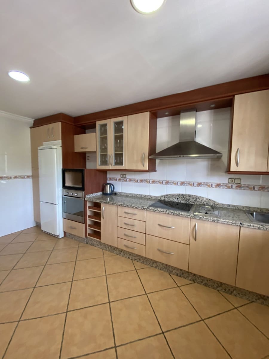 6 soveværelse Villa til salg i Villanueva del Trabuco med swimmingpool garage - € 305.000 (Ref: 9674830)