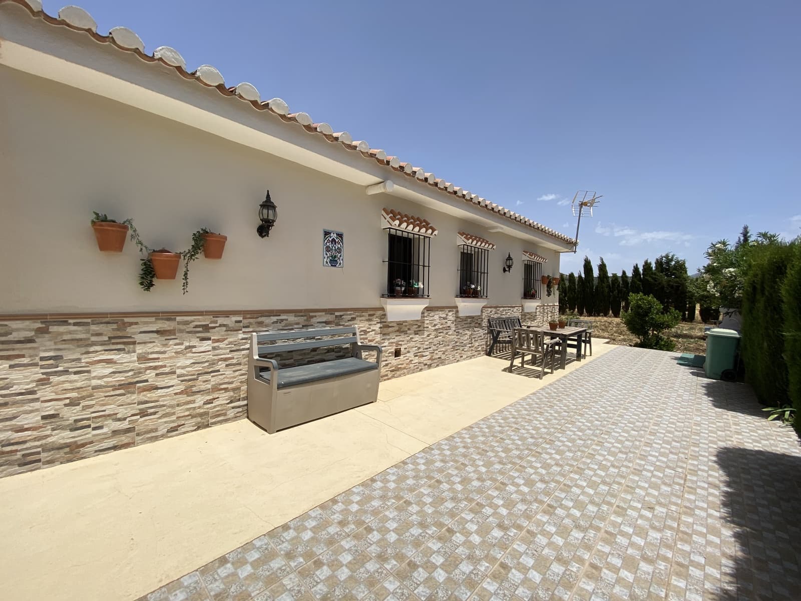 2 bedroom Finca/Country House for sale in Villanueva del Rosario with garage - € 249,750 (Ref: 9674832)