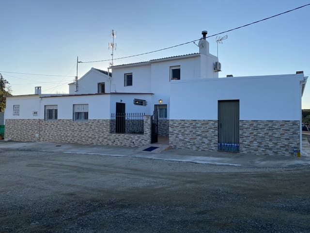 5 quarto Quinta/Casa Rural para venda em Archidona com garagem - 155 000 € (Ref: 9674834)