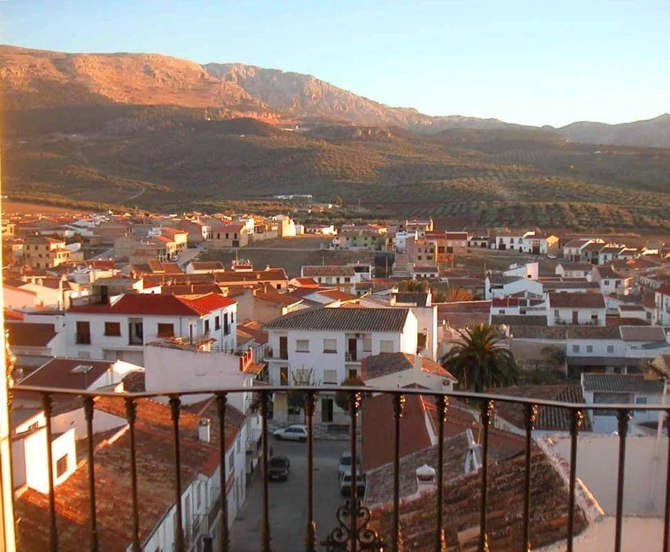 3 Zimmer Haus zu verkaufen in Villanueva del Trabuco mit Pool Garage - 125.000 € (Ref: 9674835)