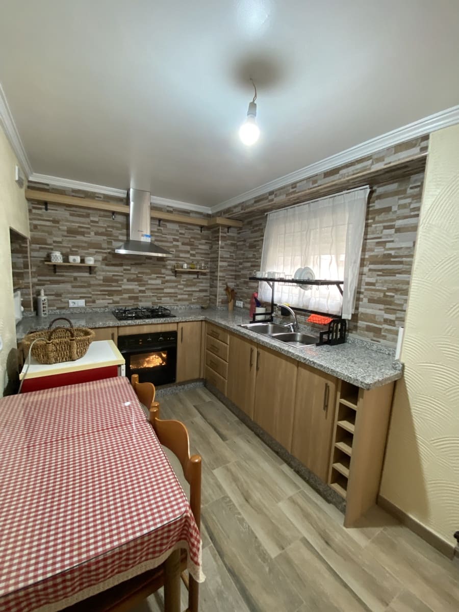 3 Zimmer Haus zu verkaufen in Villanueva del Trabuco mit Pool Garage - 125.000 € (Ref: 9674835)