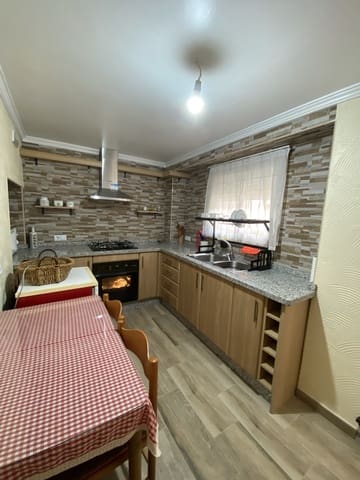 3 Zimmer Haus zu verkaufen in Villanueva del Trabuco mit Pool Garage - 125.000 € (Ref: 9674835)