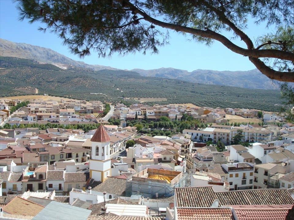 3 Zimmer Haus zu verkaufen in Villanueva del Trabuco mit Pool Garage - 125.000 € (Ref: 9674835)