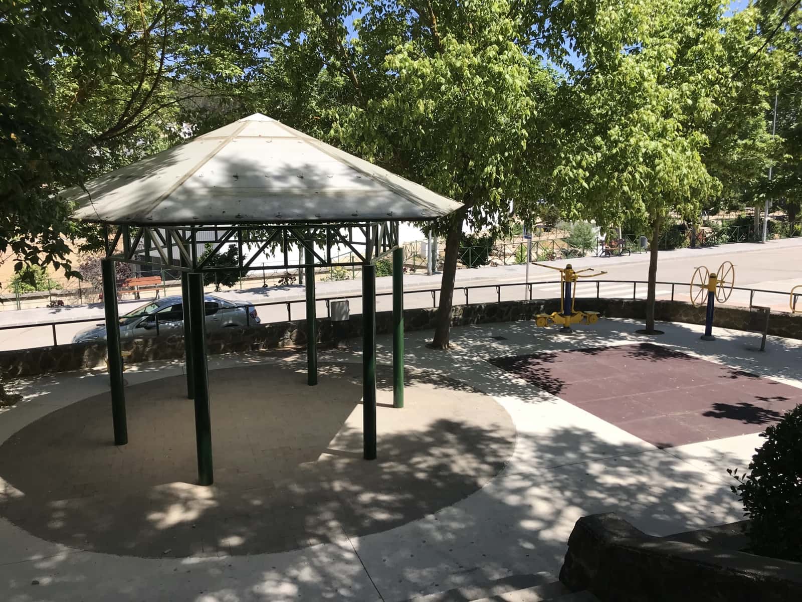 3 Zimmer Haus zu verkaufen in Villanueva del Trabuco mit Pool Garage - 125.000 € (Ref: 9674835)