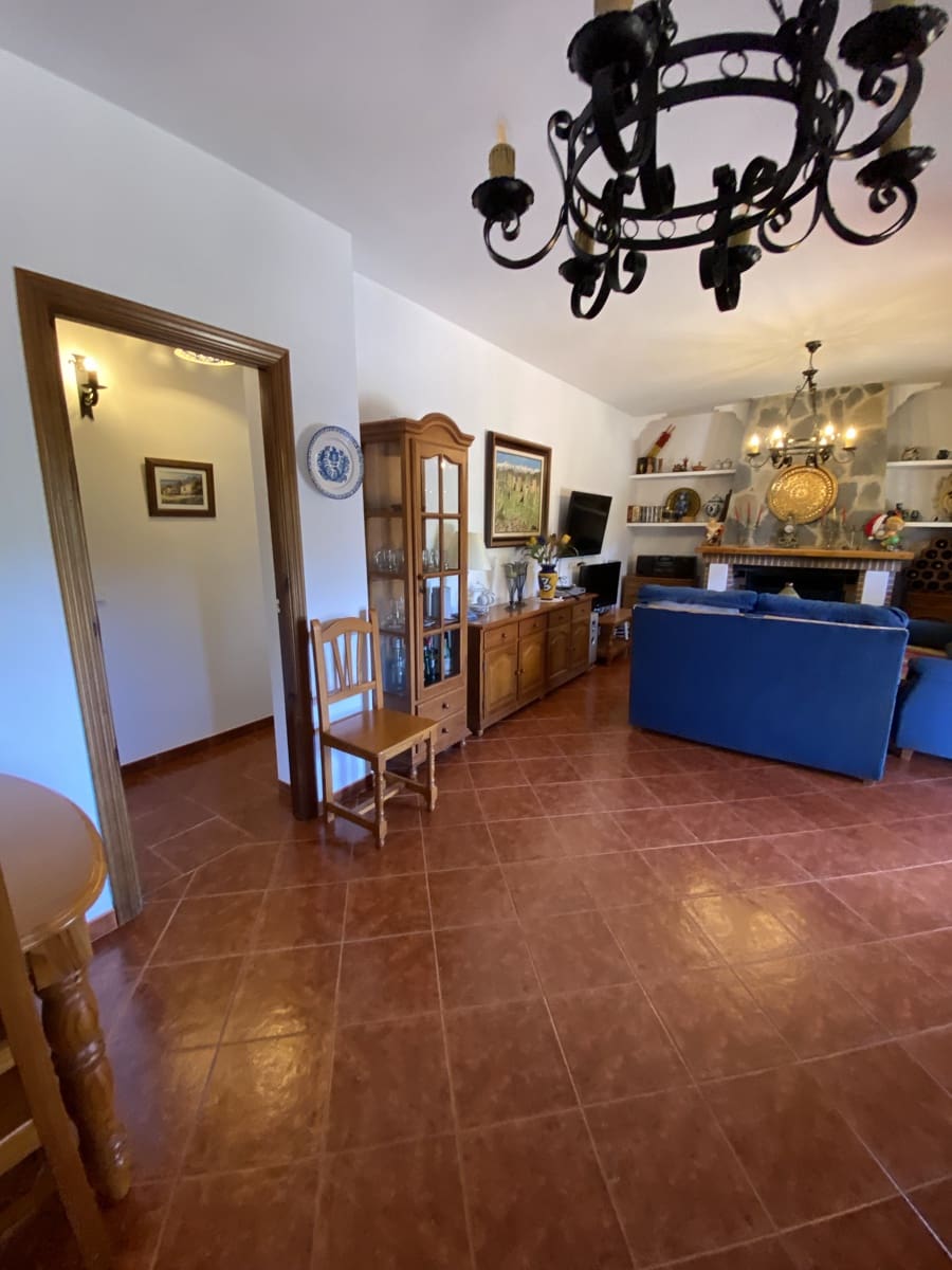3 bedroom Finca/Country House for sale in Villanueva del Rosario with pool garage - € 275,000 (Ref: 9674837)