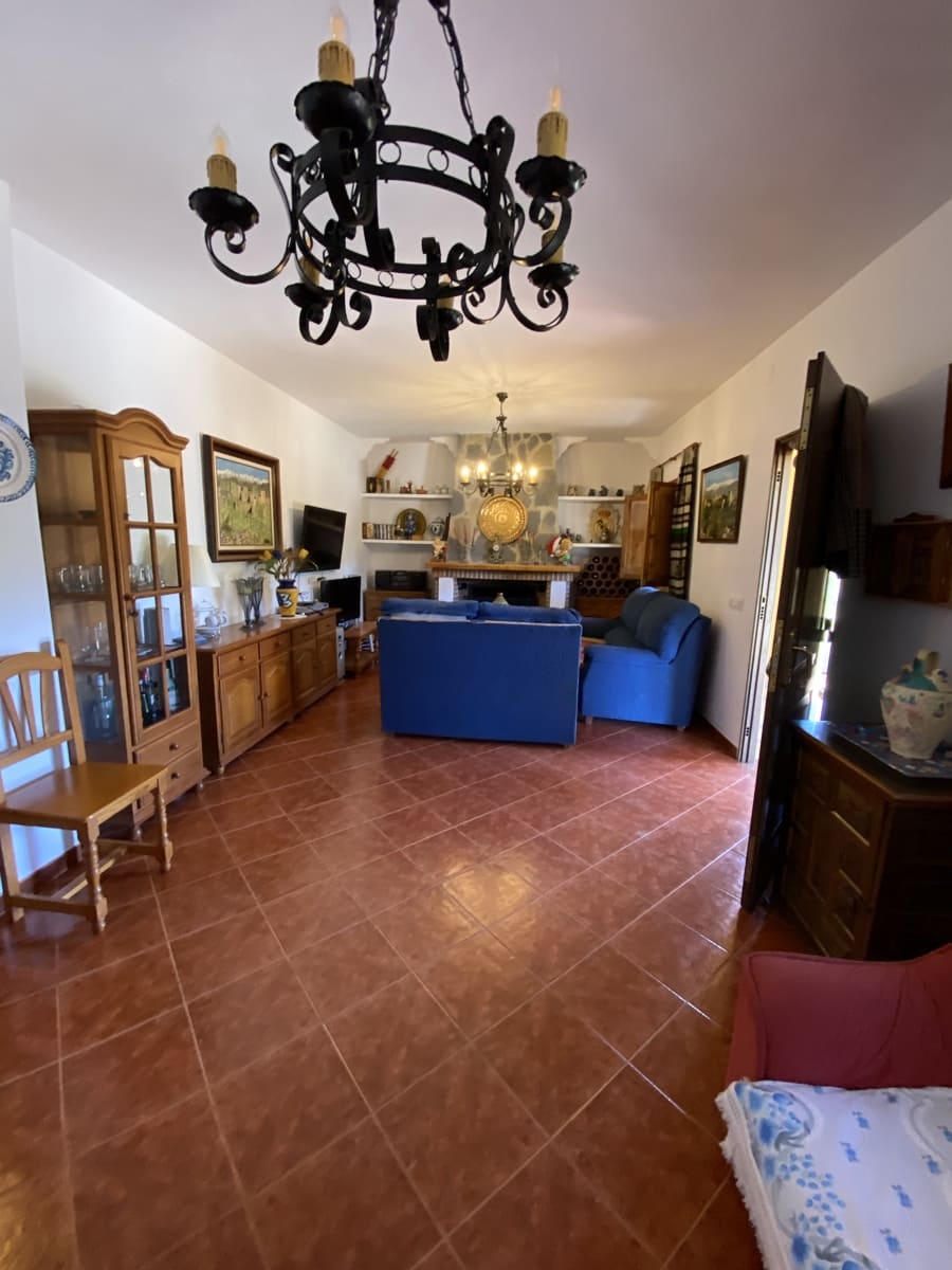 3 bedroom Finca/Country House for sale in Villanueva del Rosario with pool garage - € 275,000 (Ref: 9674837)