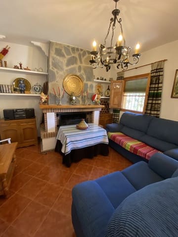 3 slaapkamer Finca/Landhuis te koop in Villanueva del Rosario met zwembad garage - € 275.000 (Ref: 9674837)