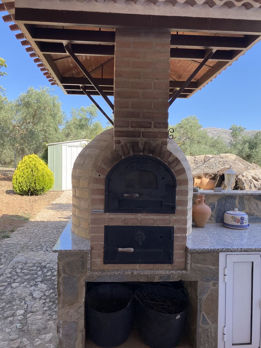 4 bedroom Villa for sale in Villanueva del Trabuco with pool garage - € 305,000 (Ref: 9674838)