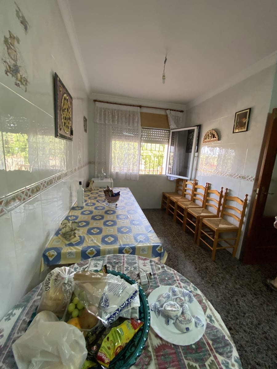 Chalet de 4 habitaciones en Villanueva del Trabuco en venta con piscina garaje - 199.995 € (Ref: 9674839)