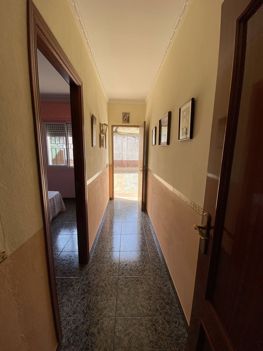 Chalet de 4 habitaciones en Villanueva del Trabuco en venta con piscina garaje - 199.995 € (Ref: 9674839)