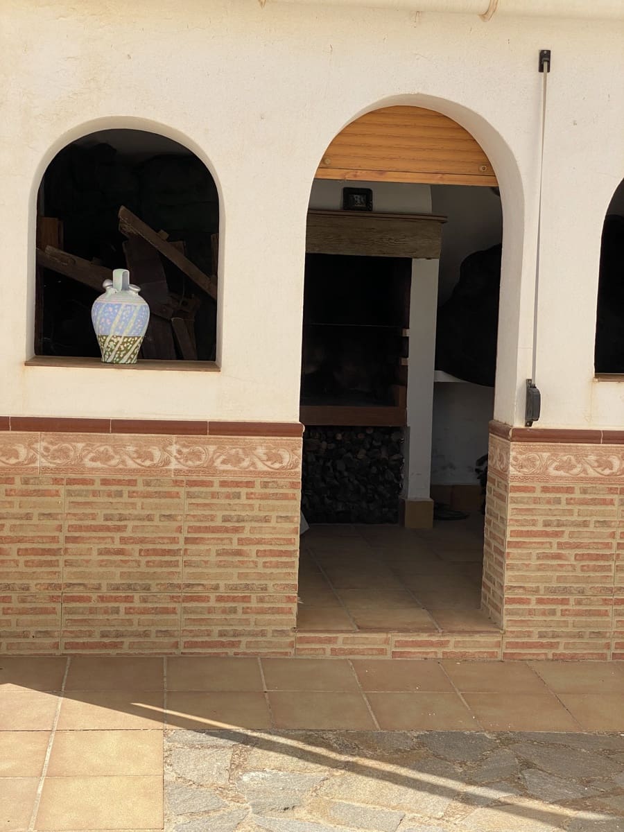 Chalet de 4 habitaciones en Villanueva del Trabuco en venta con piscina garaje - 199.995 € (Ref: 9674839)