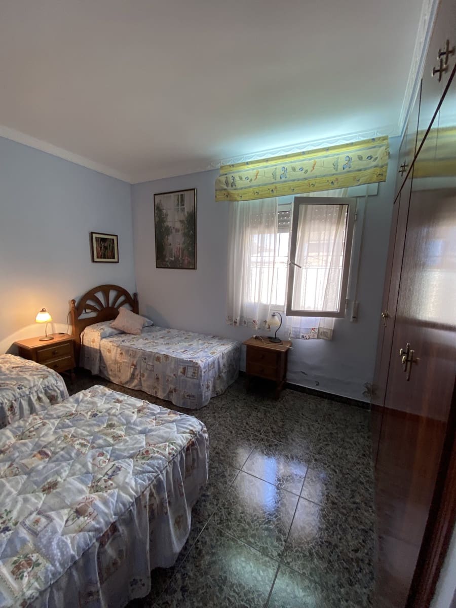 Chalet de 4 habitaciones en Villanueva del Trabuco en venta con piscina garaje - 199.995 € (Ref: 9674839)