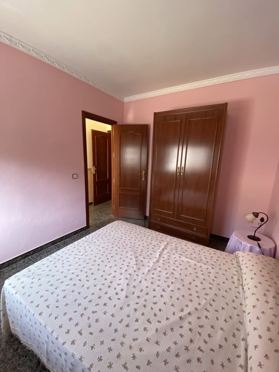 Chalet de 4 habitaciones en Villanueva del Trabuco en venta con piscina garaje - 199.995 € (Ref: 9674839)