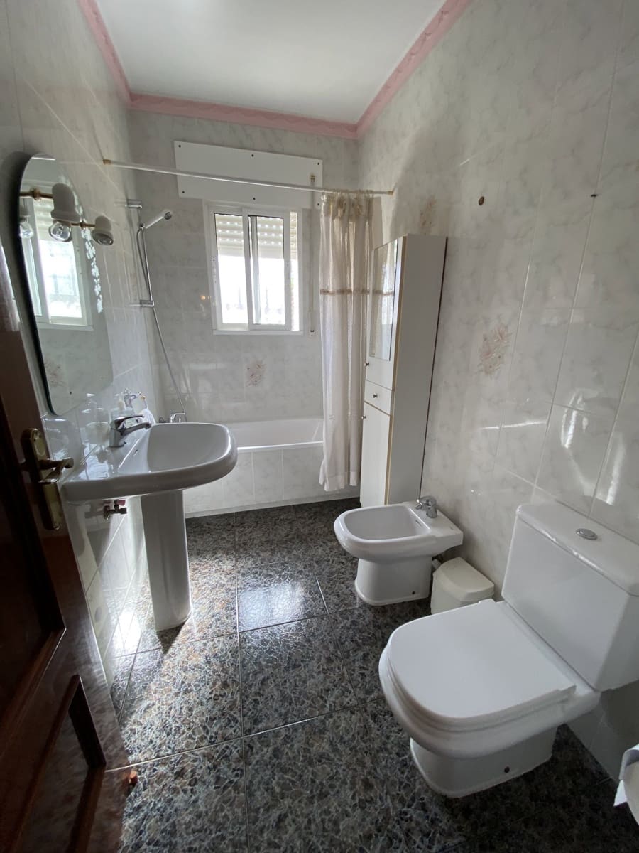 Chalet de 4 habitaciones en Villanueva del Trabuco en venta con piscina garaje - 199.995 € (Ref: 9674839)