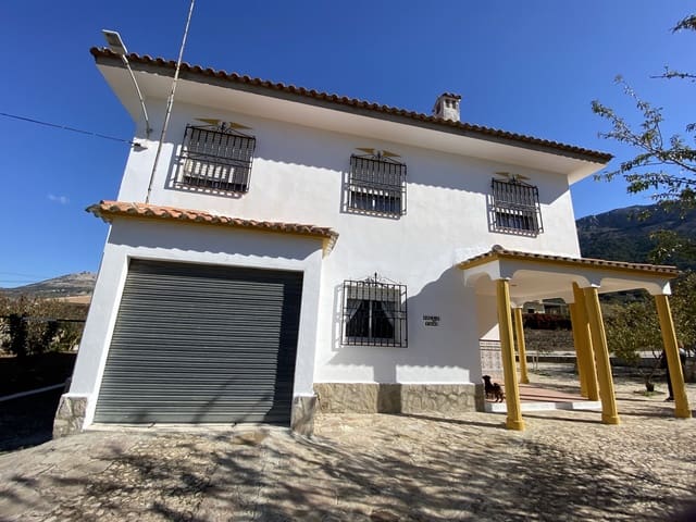 5 chambre Finca/Maison de Campagne à vendre à Villanueva del Trabuco avec garage - 179 000 € (Ref: 9674840)