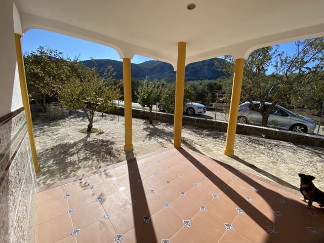 5 chambre Finca/Maison de Campagne à vendre à Villanueva del Trabuco avec garage - 179 000 € (Ref: 9674840)